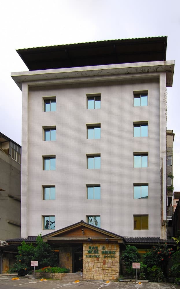 Empire Hotel main