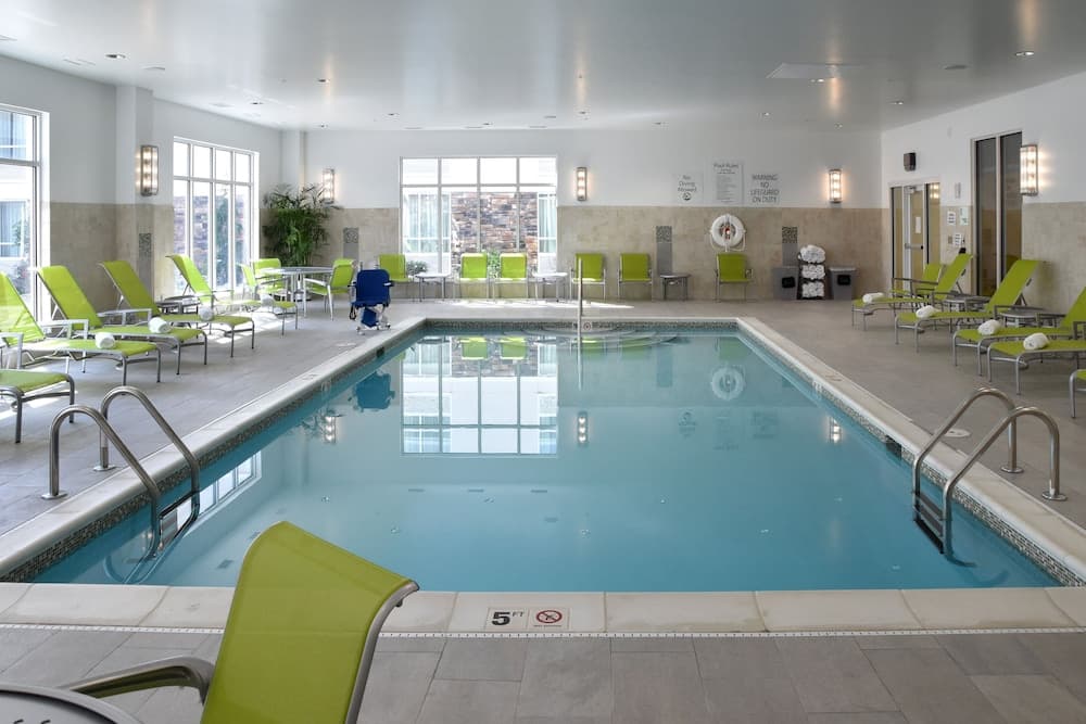 Holiday Inn Canton (Belden Village) main