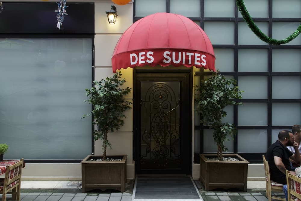 Des Suites Hotel main