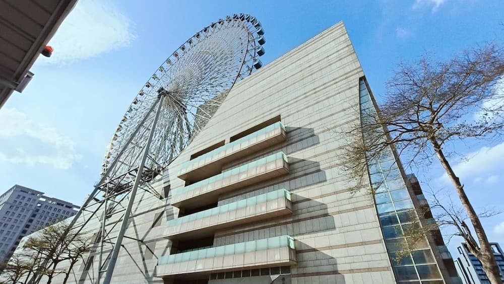 S Aura Hotel main
