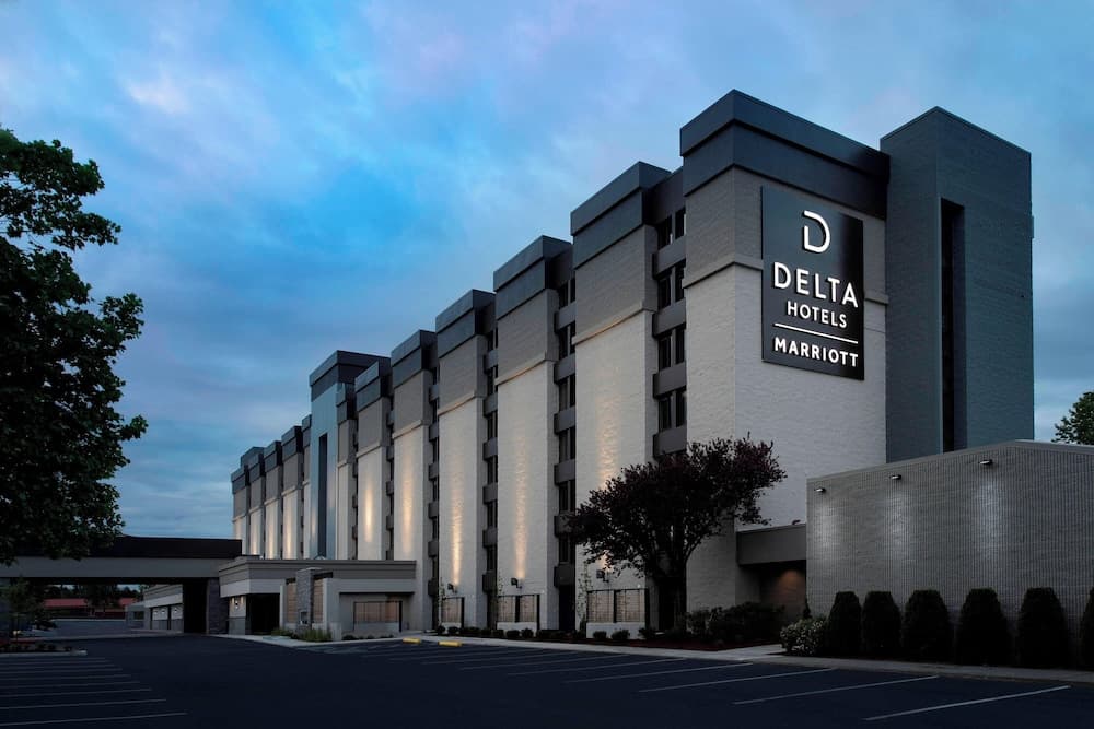 Delta Hotels Seattle Everett main