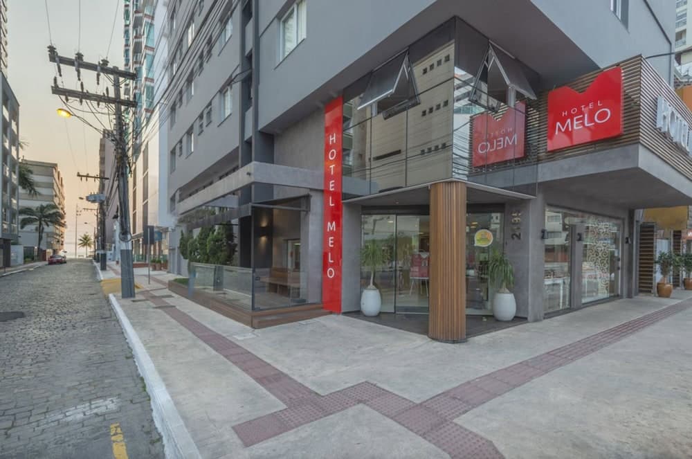 Hotel Melo main