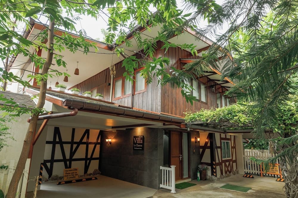 Le Charcoa Hôtel main
