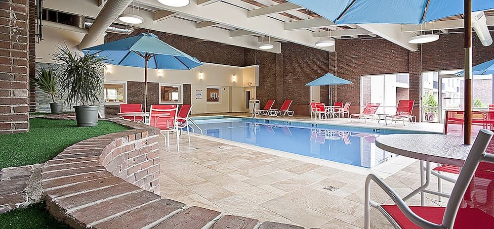 White River Inn & Suites