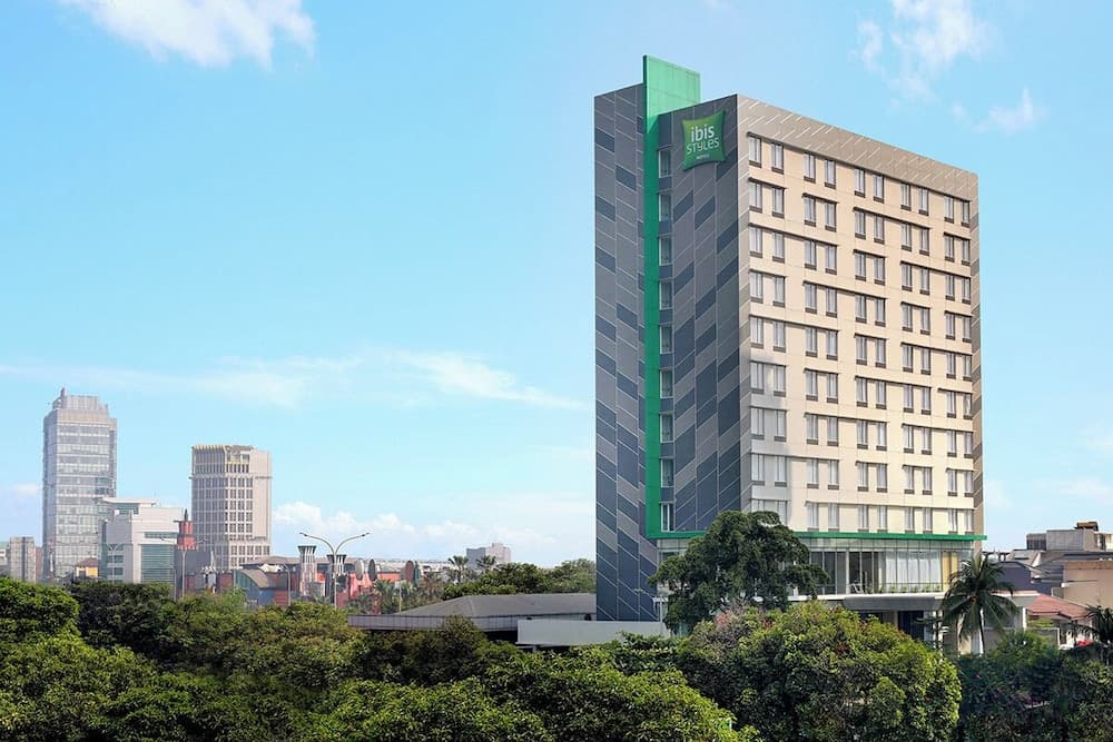 Ibis Styles Jakarta Simatupang main