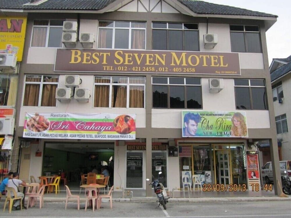 Best Seven Motel main
