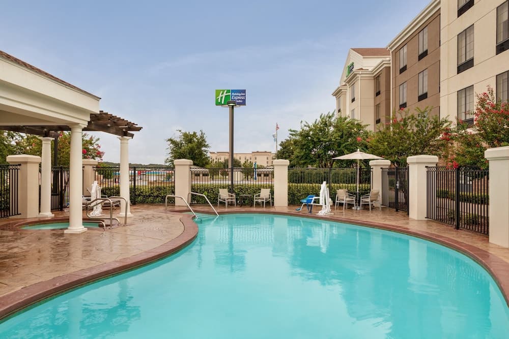 Holiday Inn Express & Suites Mcalester