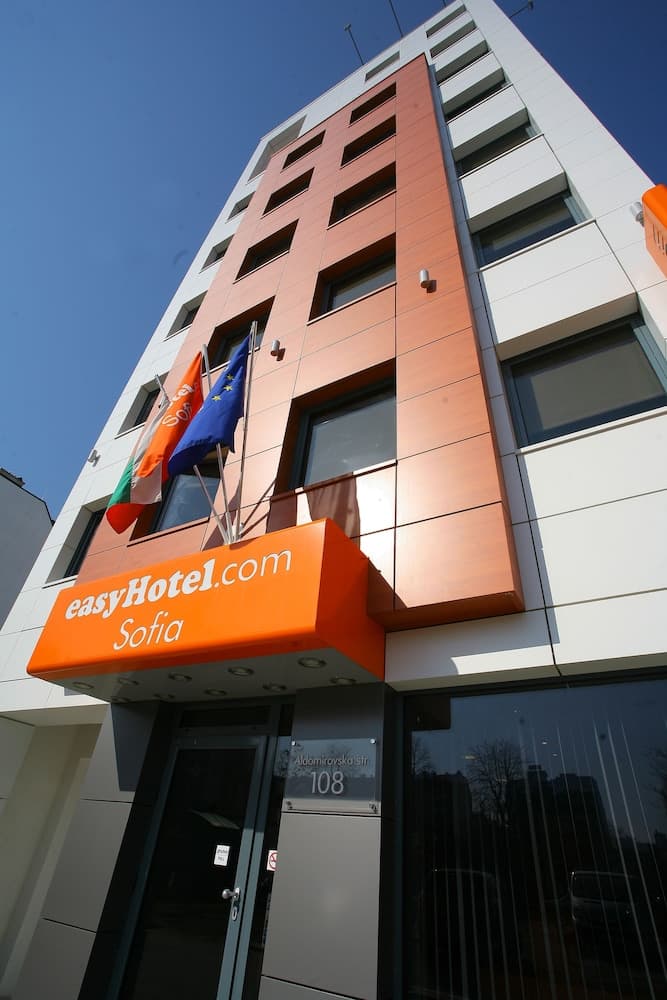 Easyhotel Sofia main