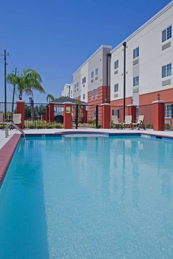 Candlewood Suites Deer Park main