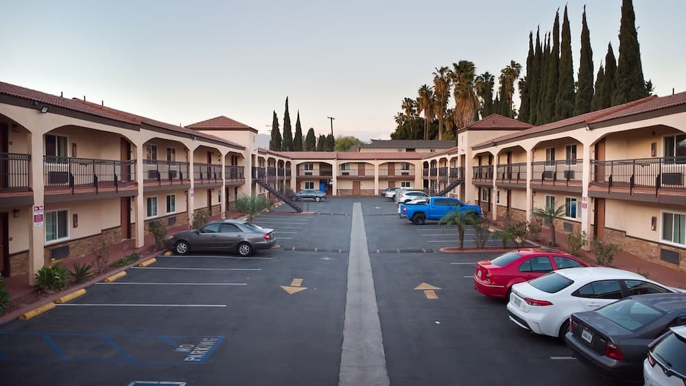 Travelodge Inn & Suites By Wyndham West Covina