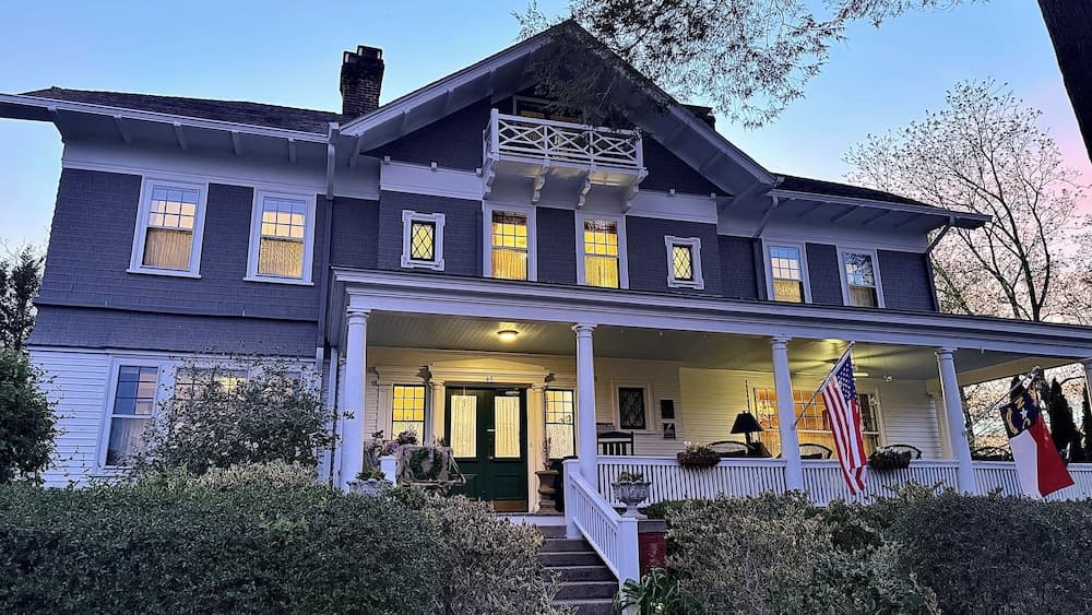 Abbington Green Bed & Breakfast Inn