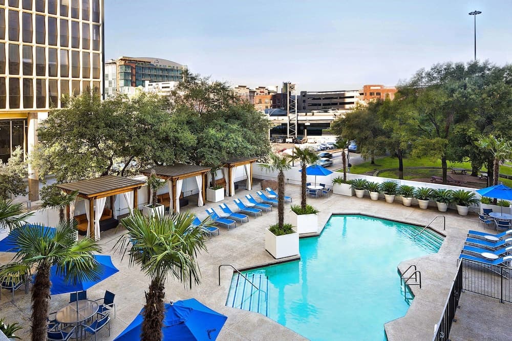 The Whitehall Houston main