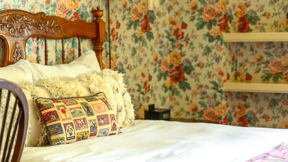 Petite Auberge main