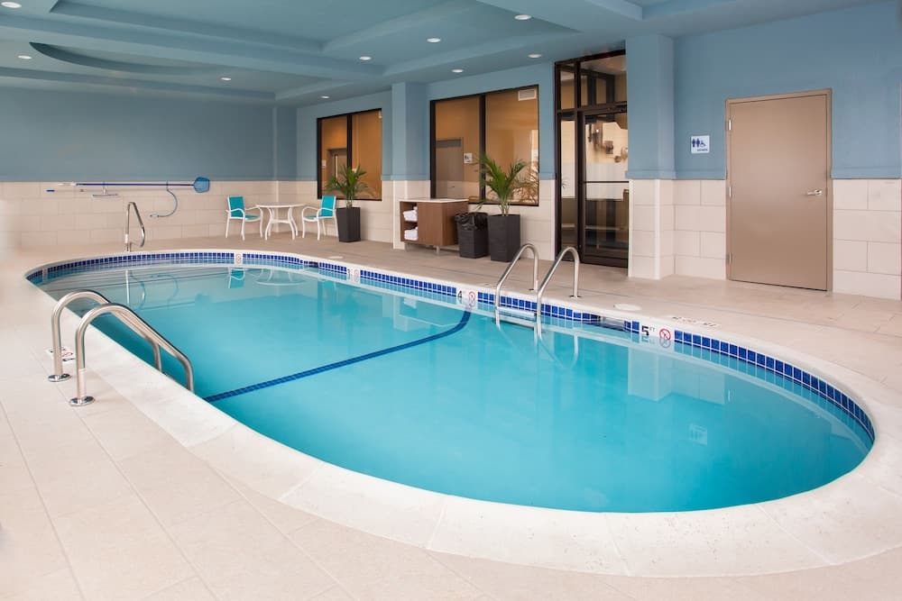 Holiday Inn Express Springfield Downtown main