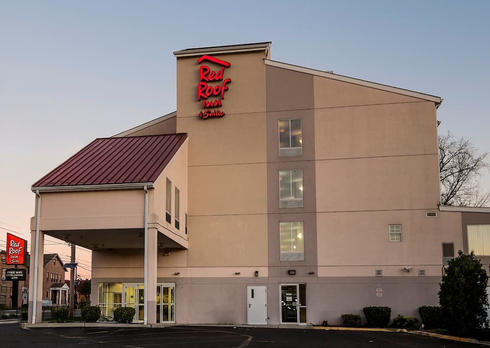 Red Roof Inn & Suites Philadelphia - Bellmawr main