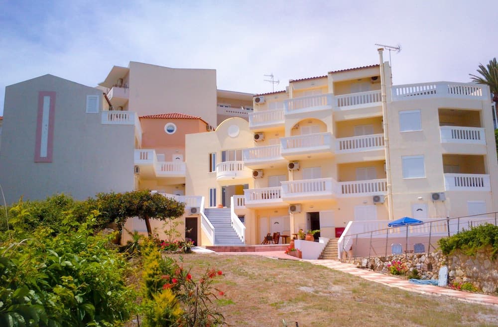 Kalimera Hotel main