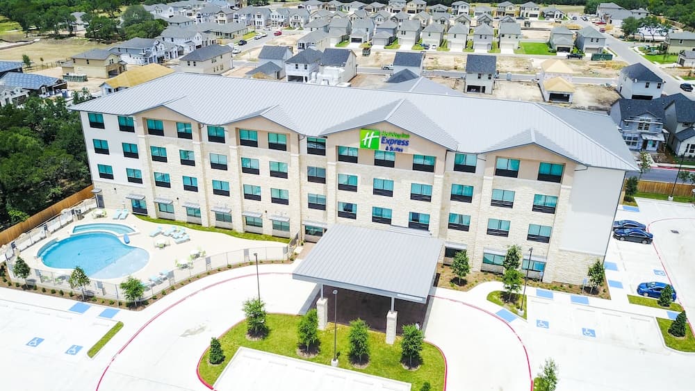 Holiday Inn Express & Suites-Dripping Springs main