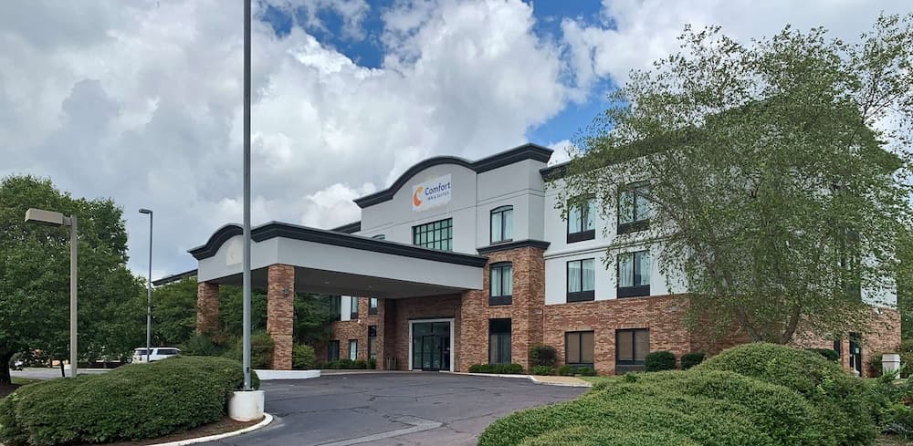 Comfort Inn & Suites Columbus main