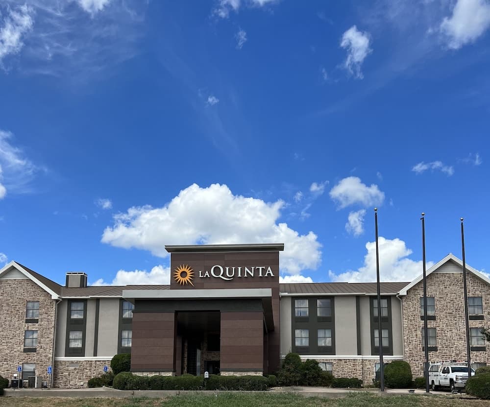 La Quinta Inn & Suites Denison-North Lake Texoma main