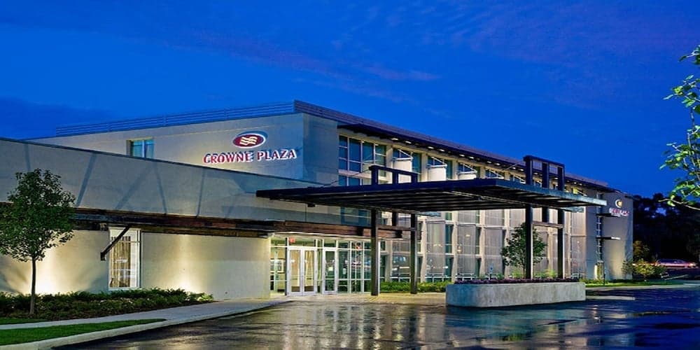 Crowne Plaza Lombard Downers Grove main