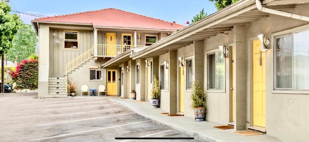 Agave Inn main