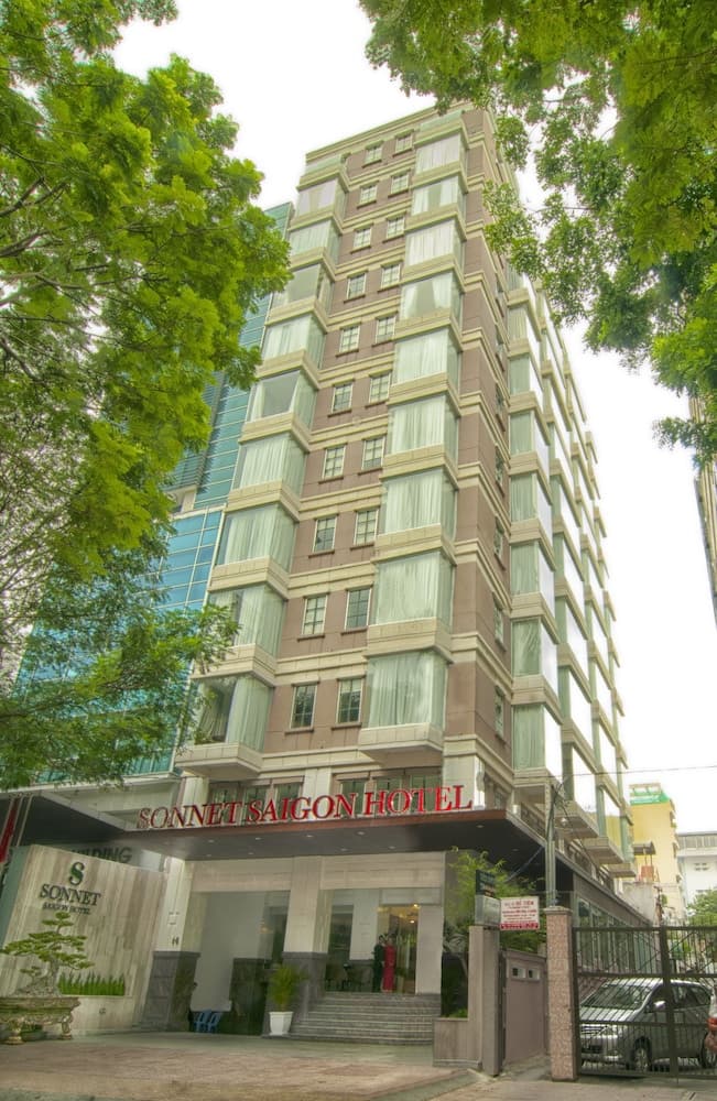 Sonnet Hotel main