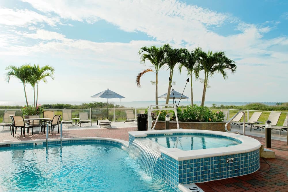 Hampton Inn & Suites Ocean City/Bayfront-Convention Center main