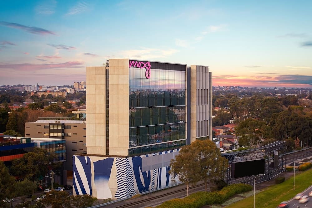 Moxy Sydney Airport main