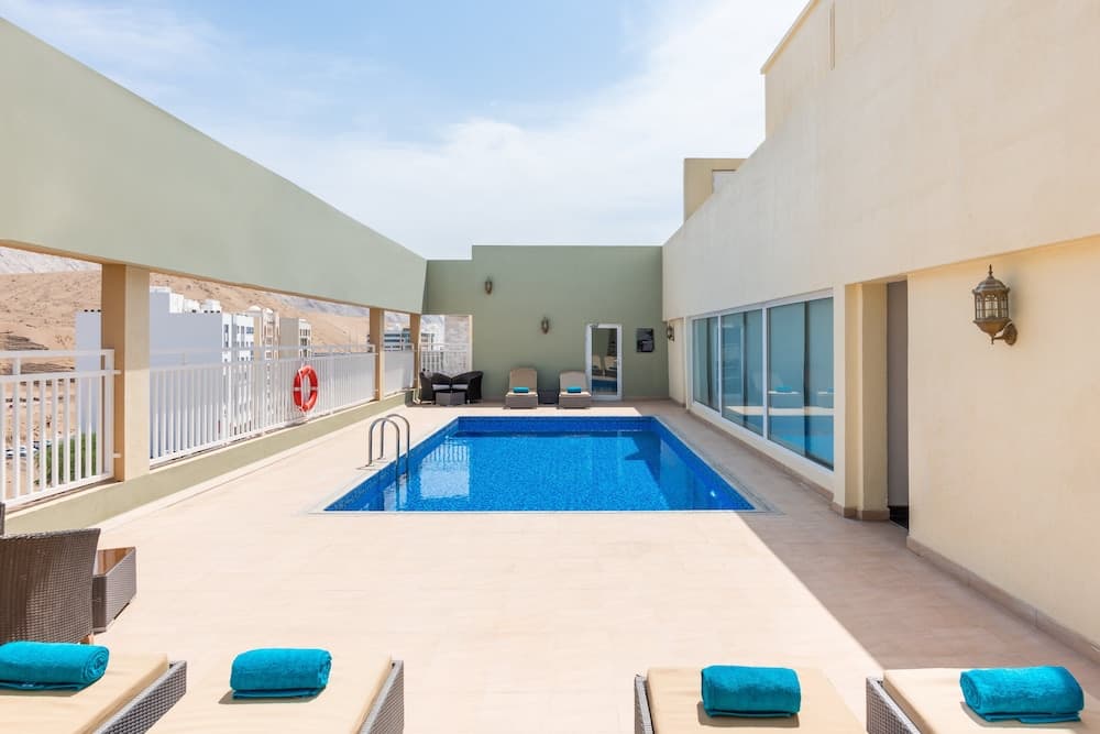 Centra By Centara Muscat Dunes Hotel