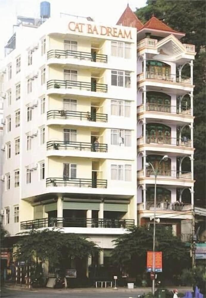 Catba Dream Hotel main