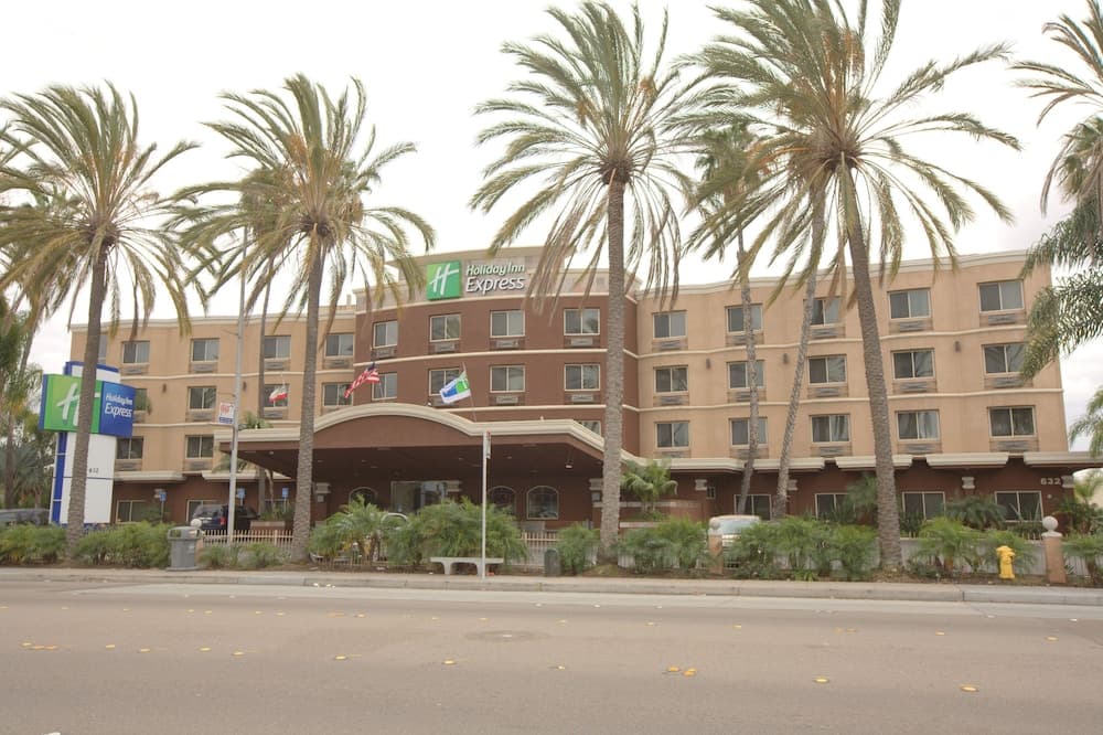 Holiday Inn Express San Diego South - Chula Vista main