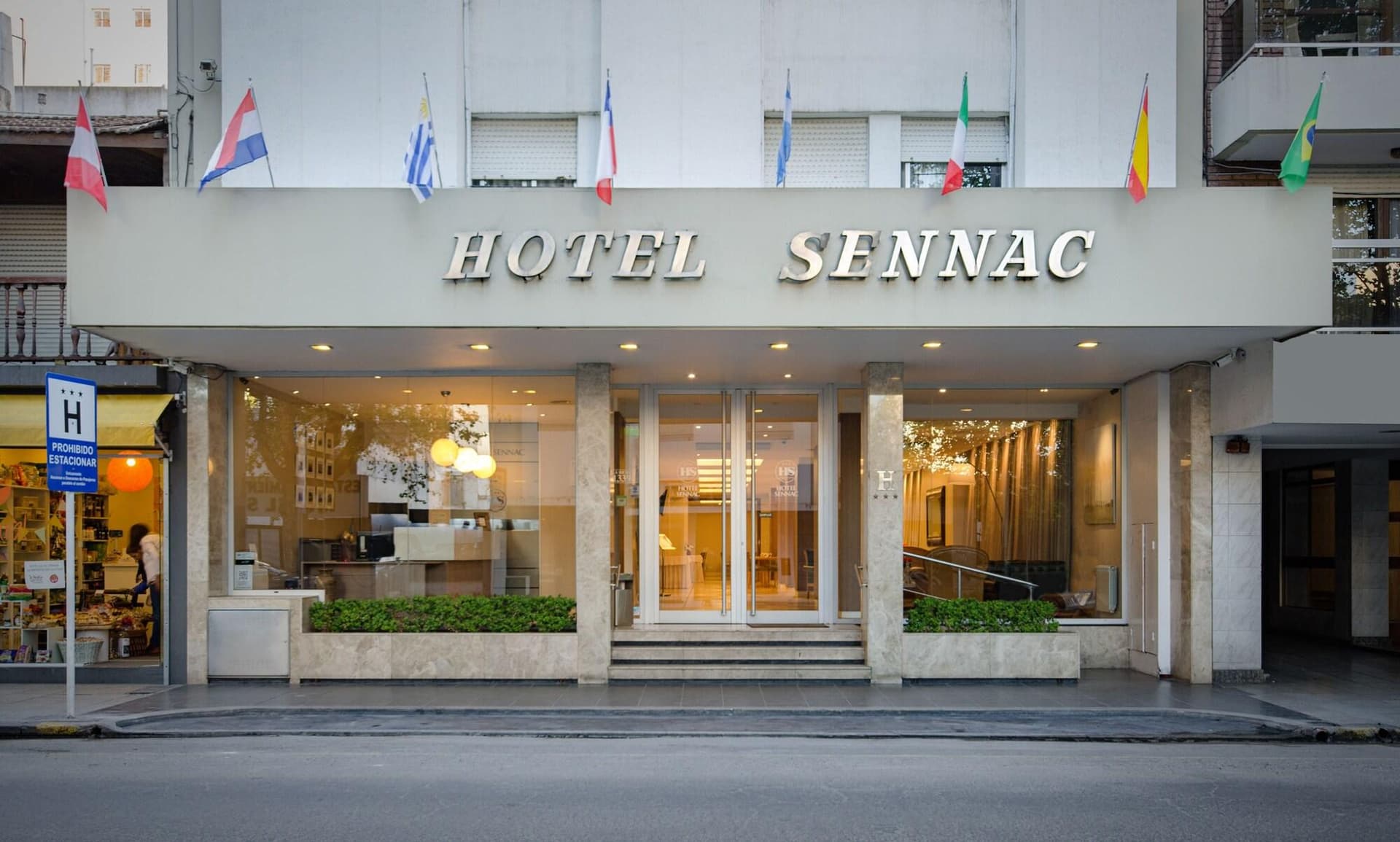 Hotel Sennac Mar del Plata main