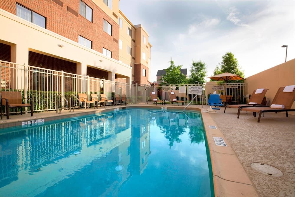 Courtyard Dallas Arlington South
