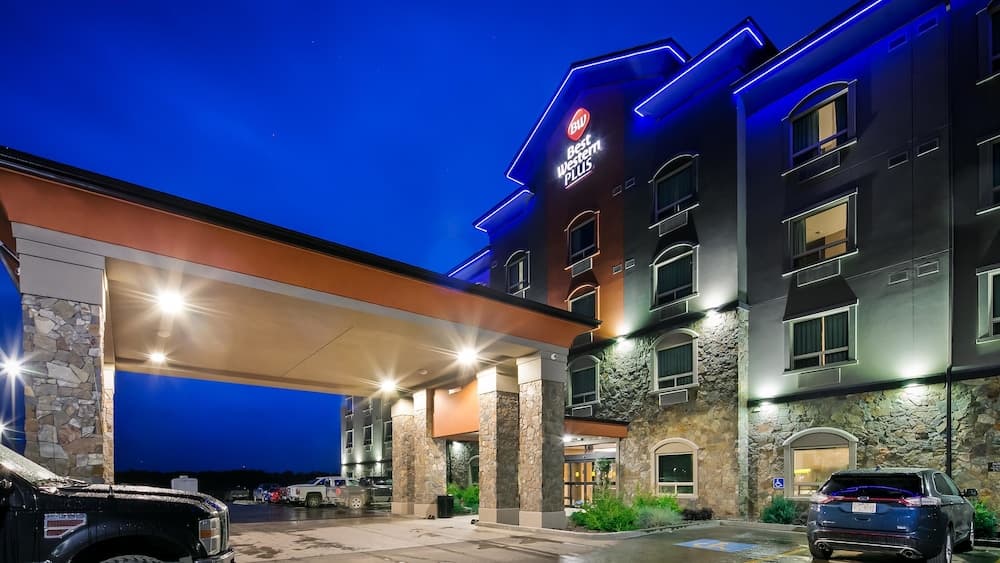 Best Western Plus Drayton Valley All Suites main