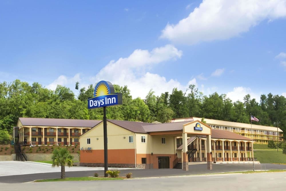 Days Inn By Wyndham Fultondale main