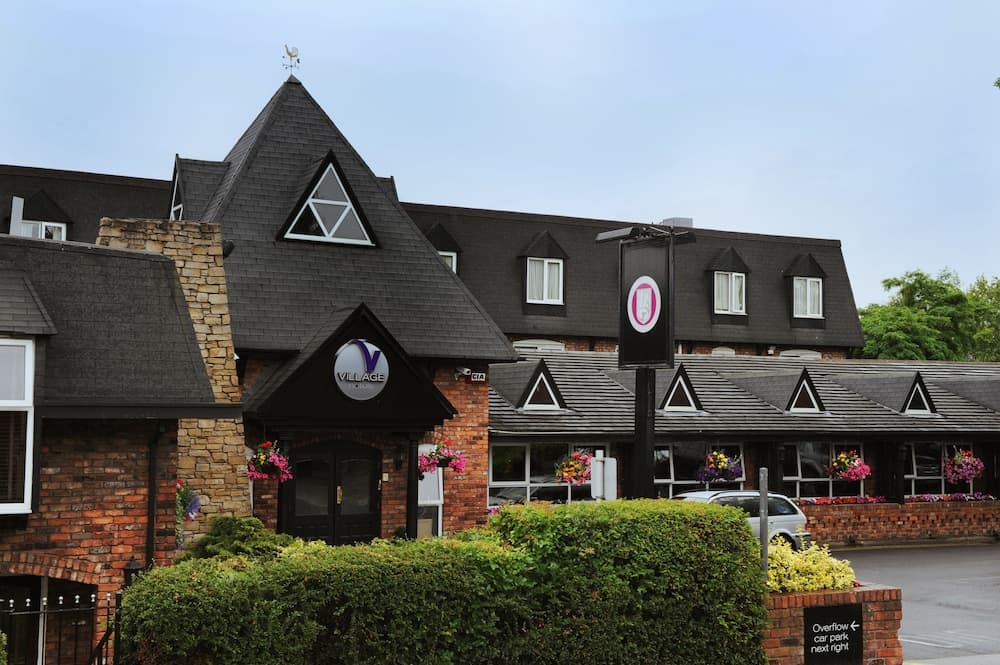 Village Manchester Hyde Hotel & Leisure Club main