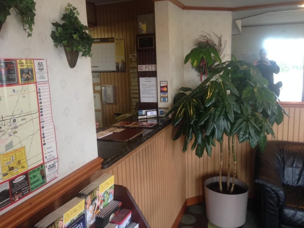 Stardust Motel main