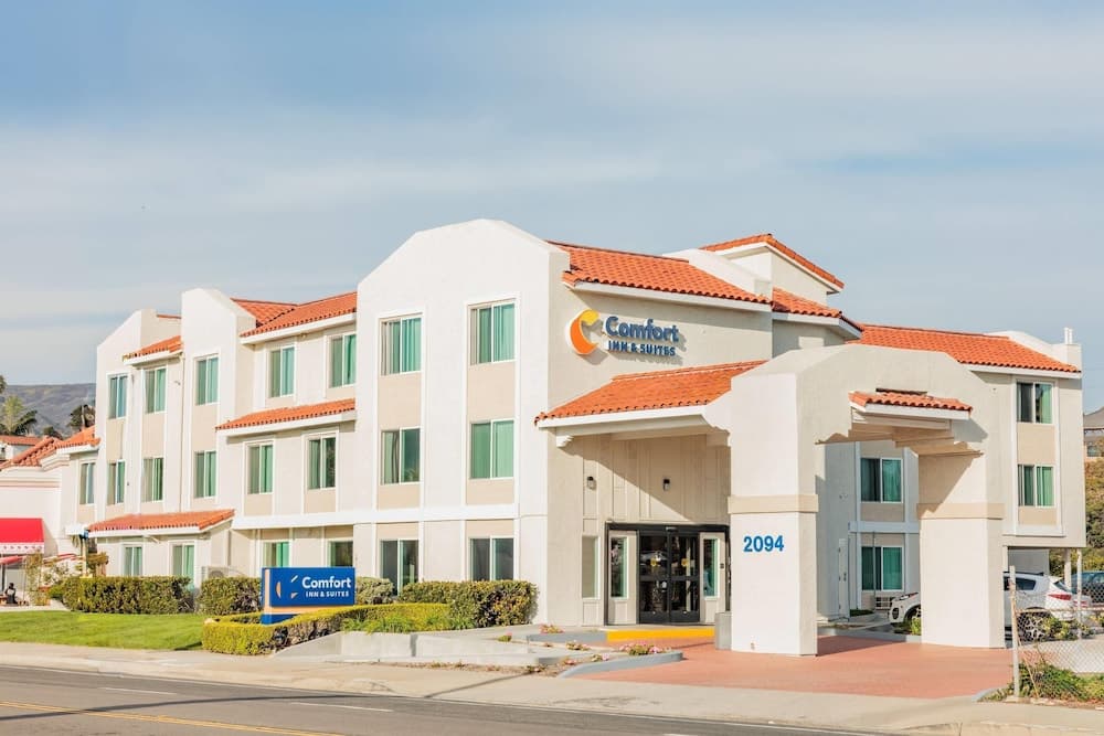 Comfort Inn & Suites Ventura Beach main