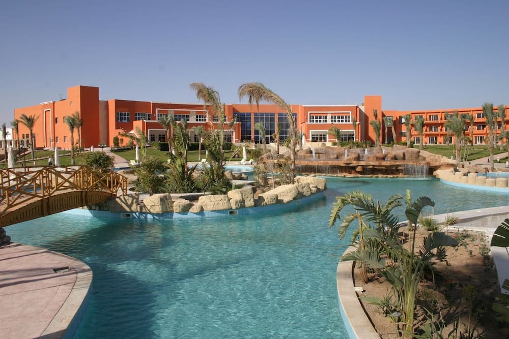 Amwaj Oyoun Resort & Casino main