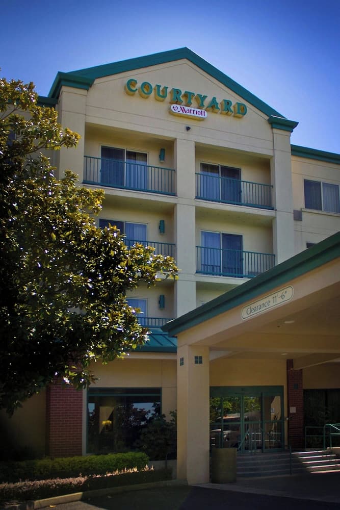 Courtyard By Marriott Portland Tigard