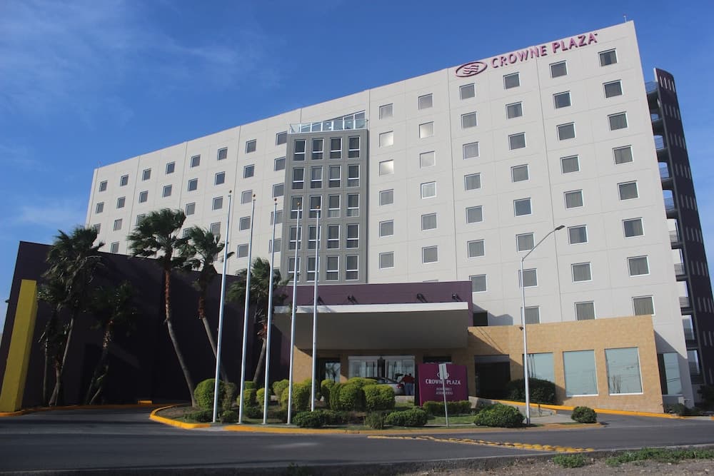 Crowne Plaza Monterrey Aeropuerto main