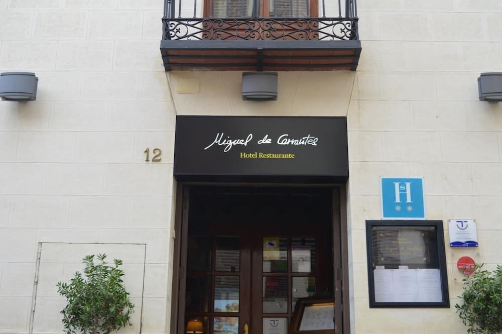 Hostal Miguel De Cervantes main