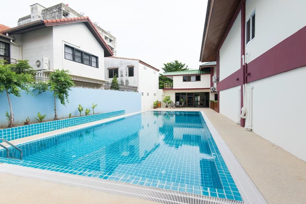 S T Hotel (Shuntai Hotel) main