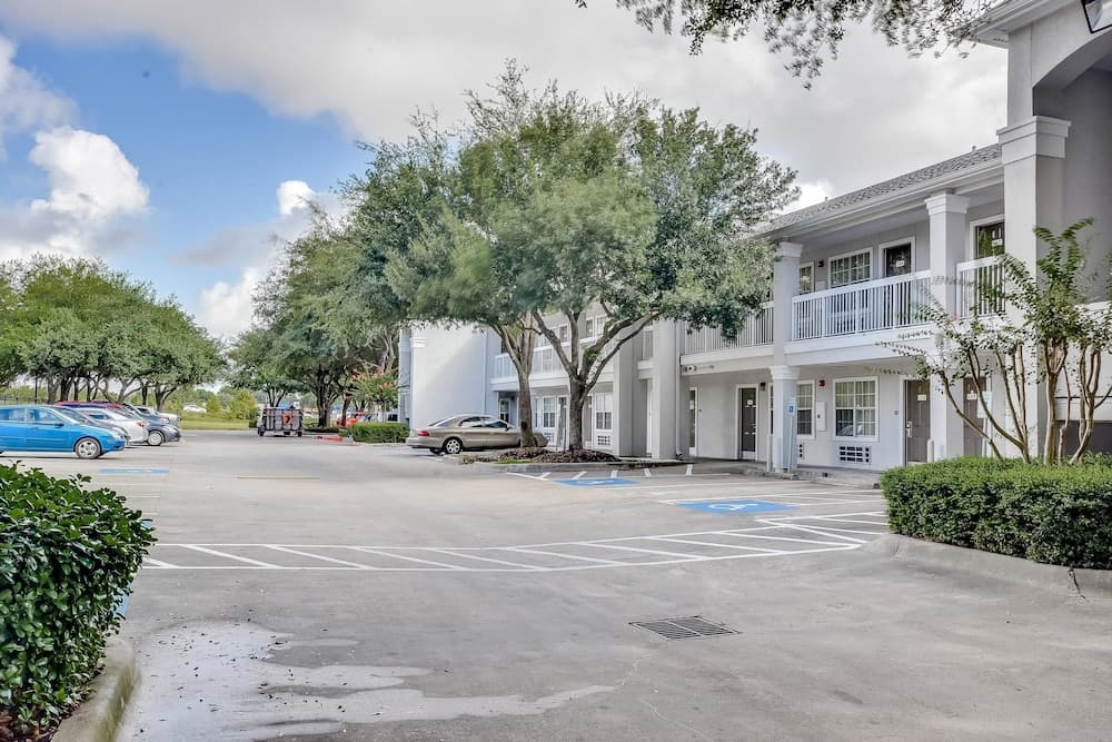 Studio 6 Houston, TX - Hobby South main