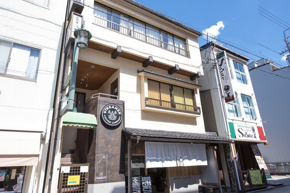 Establishment Takayama Station main