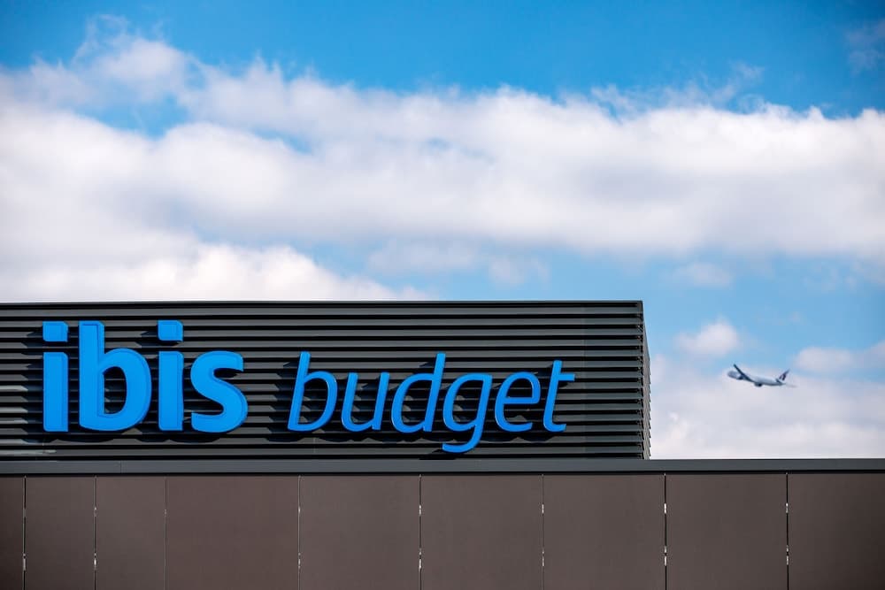 Ibis Budget Manchester Airport main
