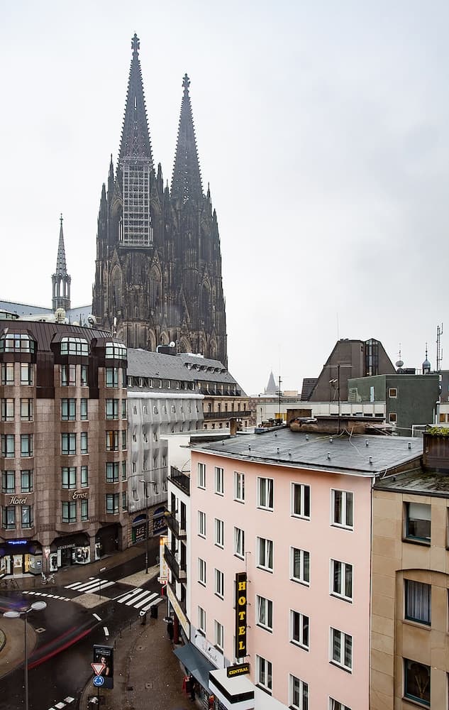 Boutique 003 Koln Am Dom, Trademark Collection By Wyndham main