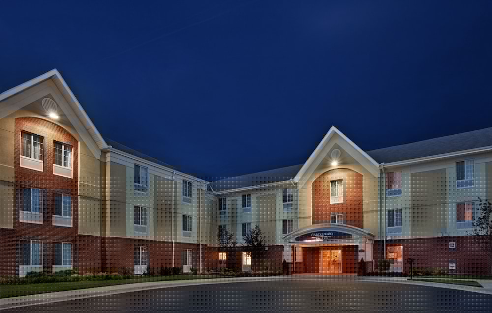 Candlewood Suites Kansas City main