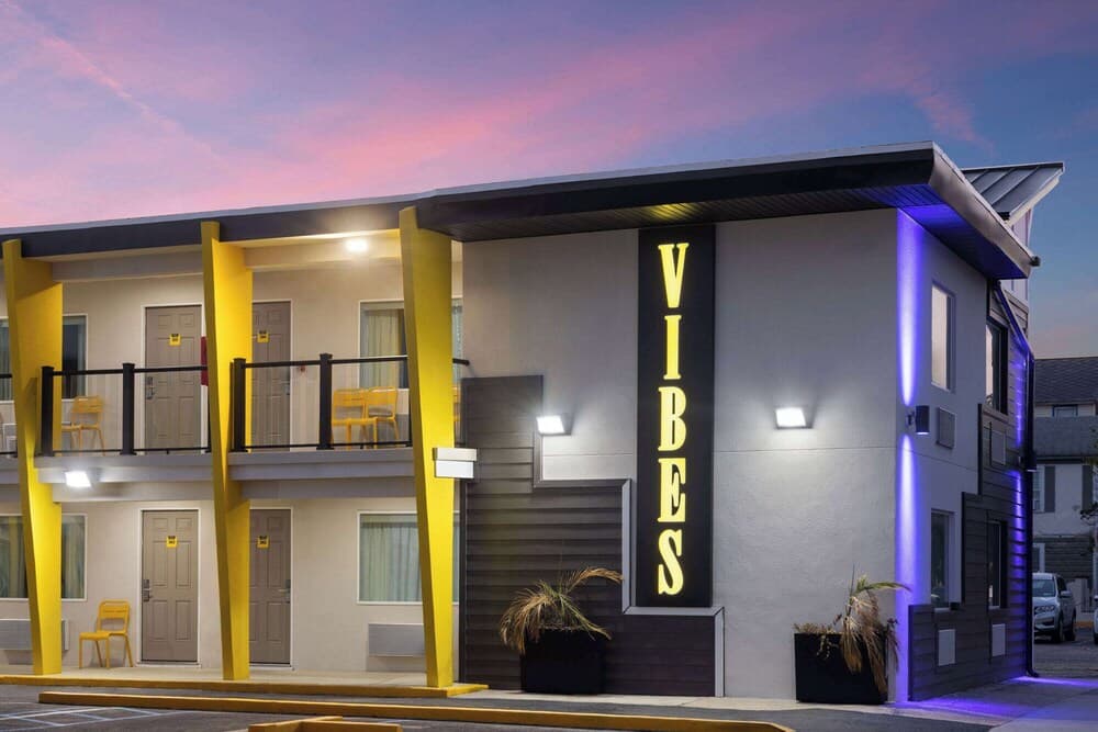 The Vibes Hotel, Trademark Collection by Wyndham main