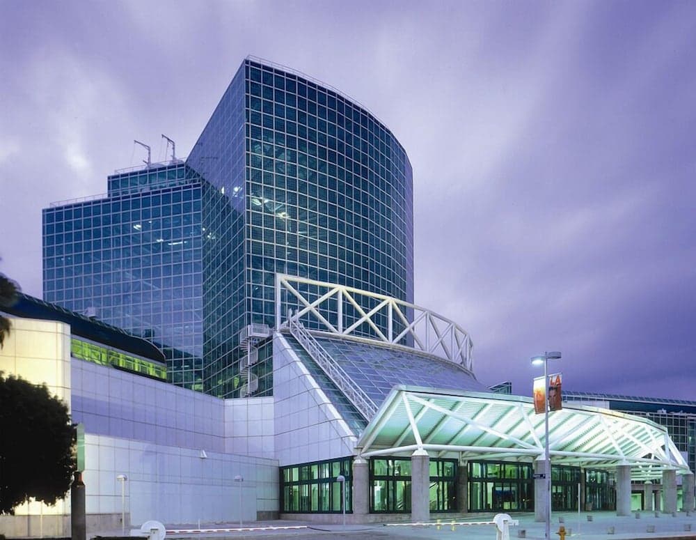 Ramada by Wyndham Los Angeles/Downtown West main